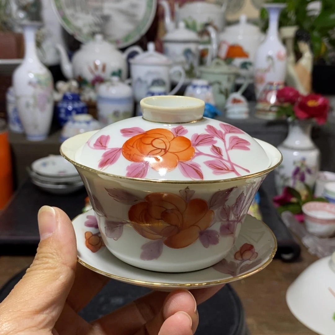 瓷片飞**见手绘一枝花盖碗