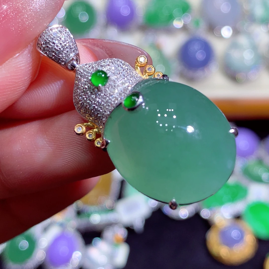 翡翠18K金镶嵌吊坠(不含链)