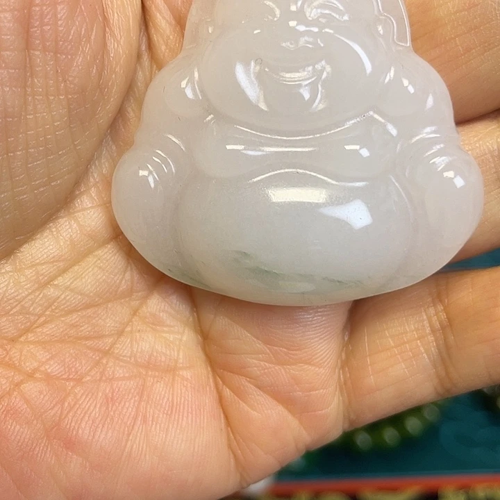 颈饰未镶嵌和田玉（糖玉）