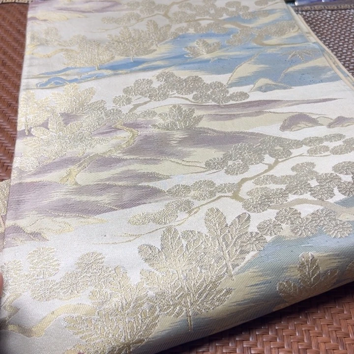 陶瓷艺术家的作品是一