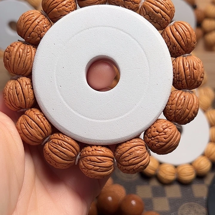 桃核吊坠桃核手串铁扇公主肌肉纹17➕