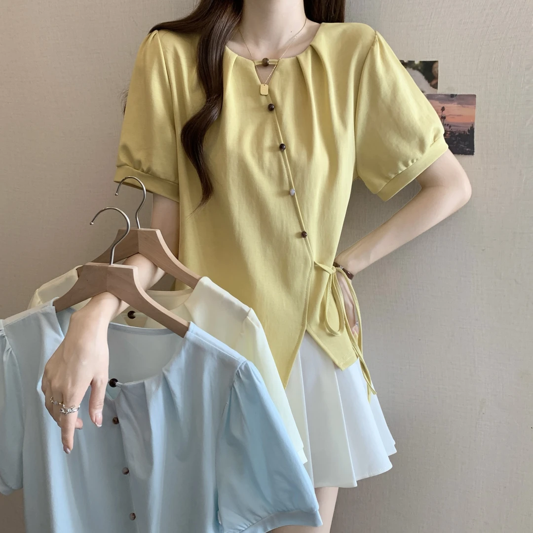 大码夏季新款胖MM法式甜美串珠镂空系带不规则设计感小众开叉上衣