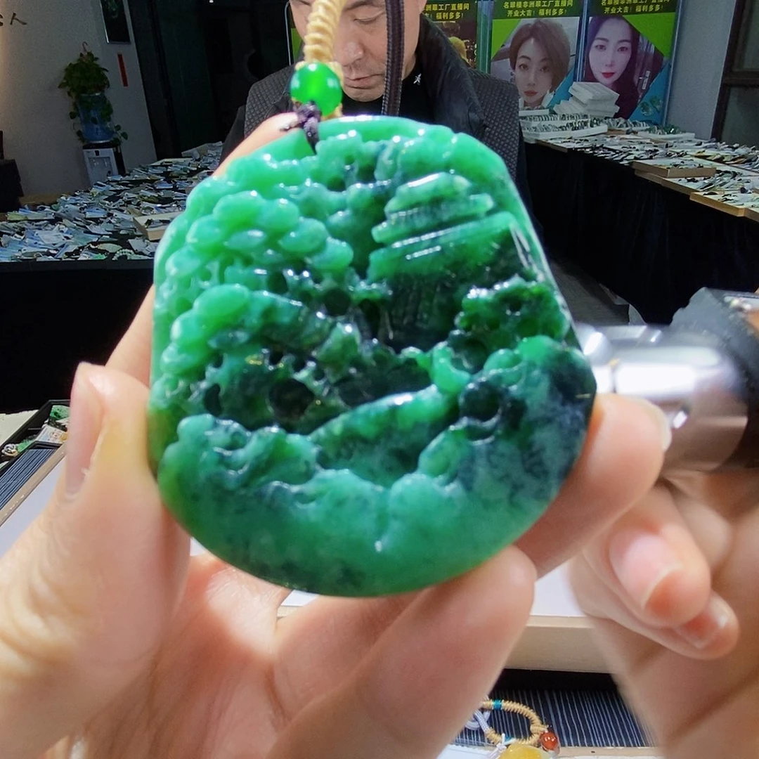 颈饰未镶嵌翡翠翡翠