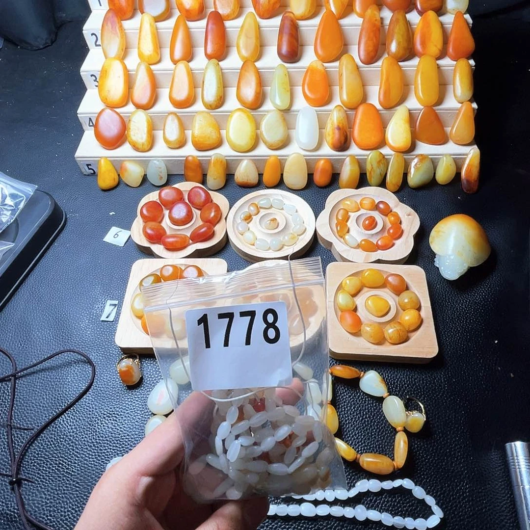 和田玉未镶嵌颈饰用****5