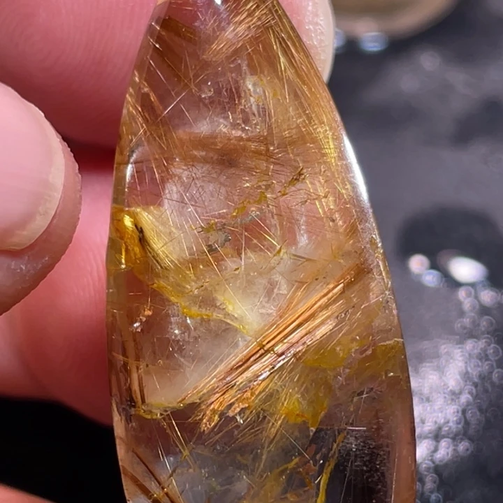 明***学颈饰未镶嵌发晶钛晶