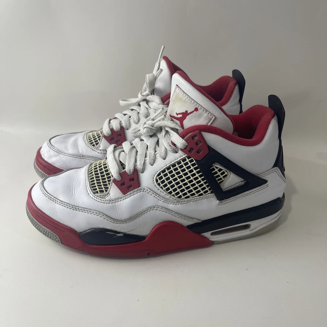 90新 maje 39码 AJ4火焰 公价2599 二手不退换 瑕疵详情图里