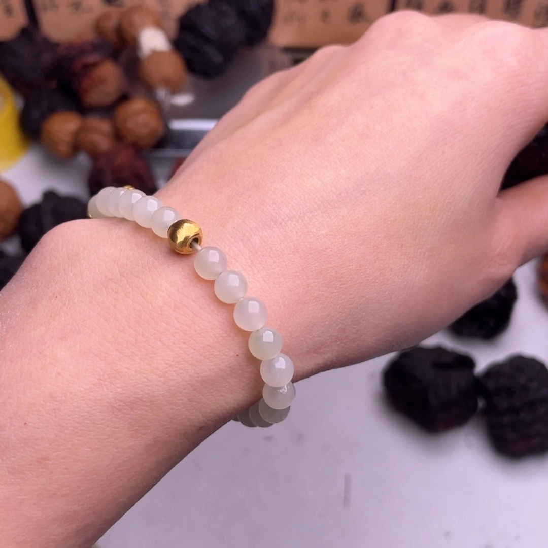 文玩核桃吊坠小*?南疆66