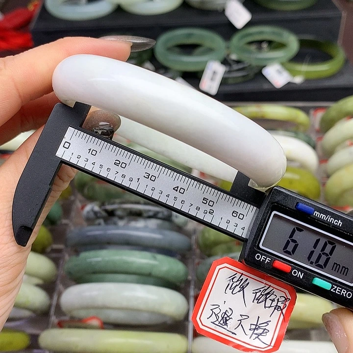 蛇纹石玉手镯未镶嵌132