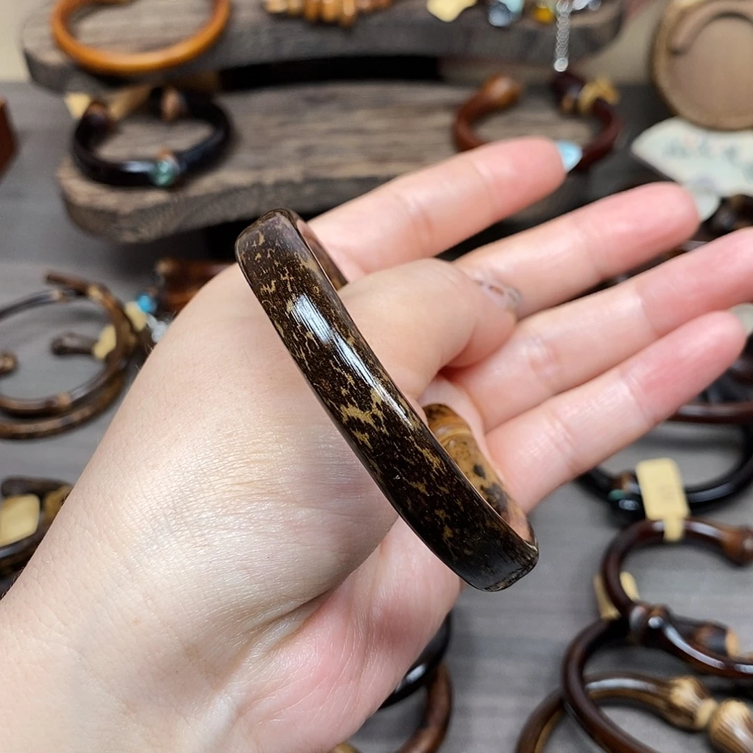 忆***屏绝代火焰麒麟竹镯