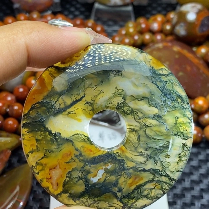 玛瑙/玉髓颈饰未镶嵌幸***释