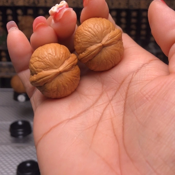 橄榄核吊坠酋*萬988蛇皮球