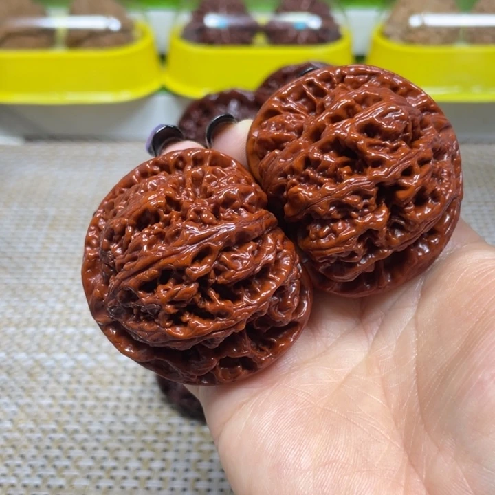 扭***子文玩核桃把件51大粗筋