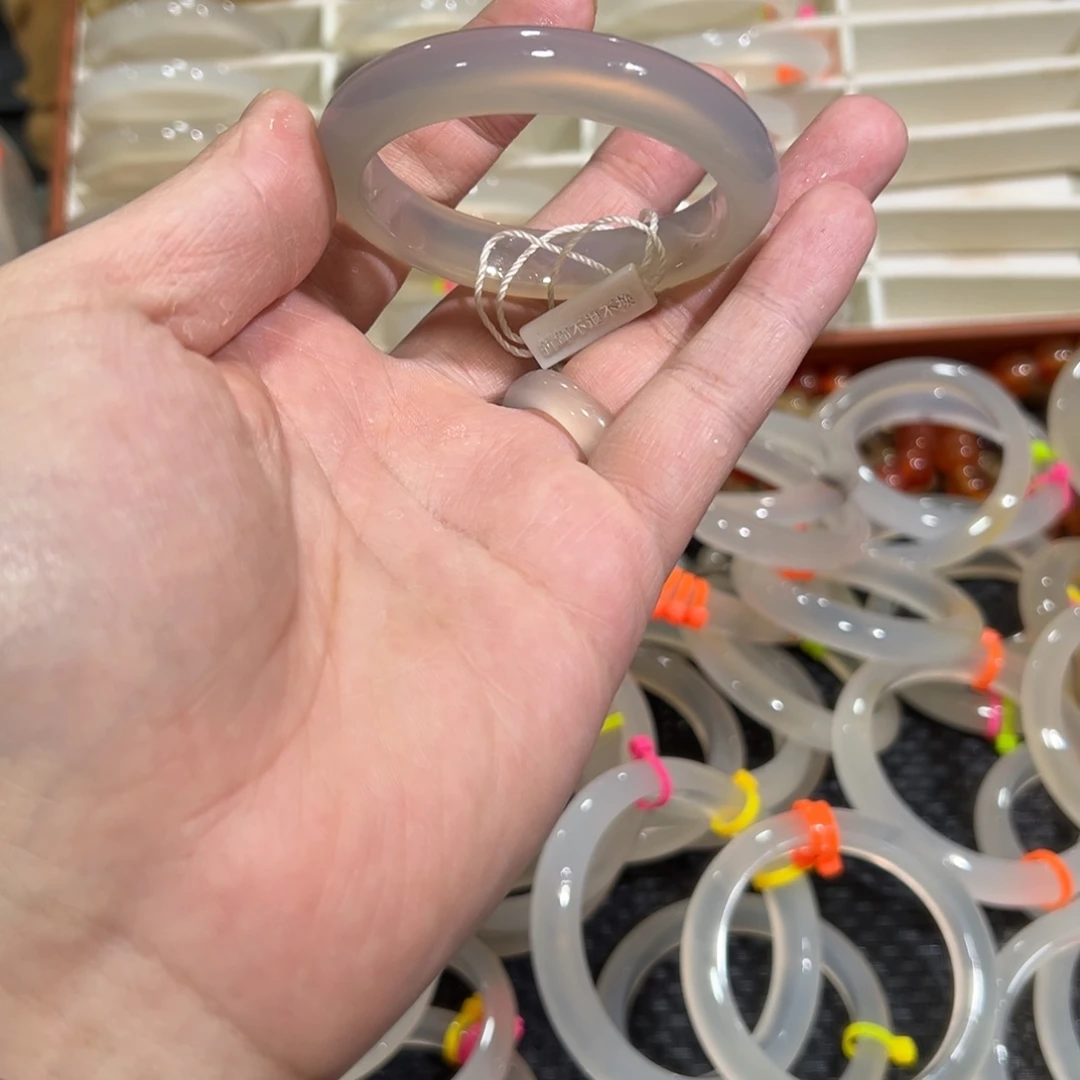 玛瑙/玉髓未镶嵌手镯5253圈有包容3.0