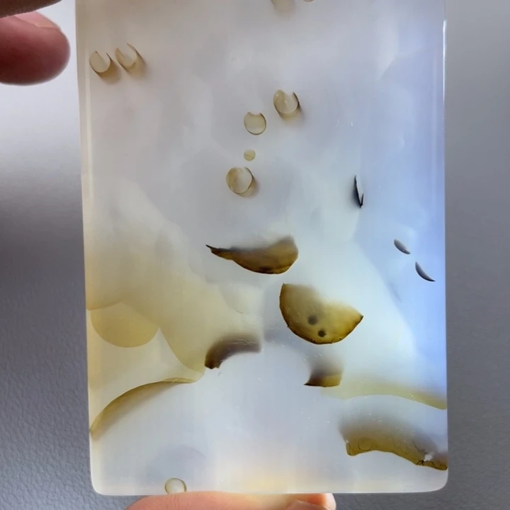 玛瑙/玉髓颈饰未镶嵌穿**空