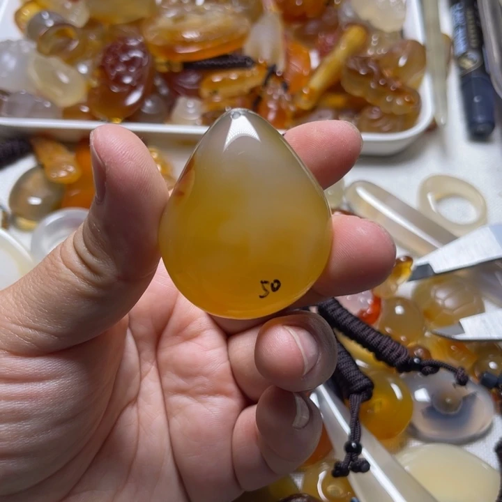 精***主玛瑙/玉髓未镶嵌颈饰002