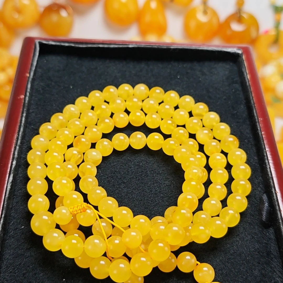 手链蜜蜡未镶嵌108佛珠。8米