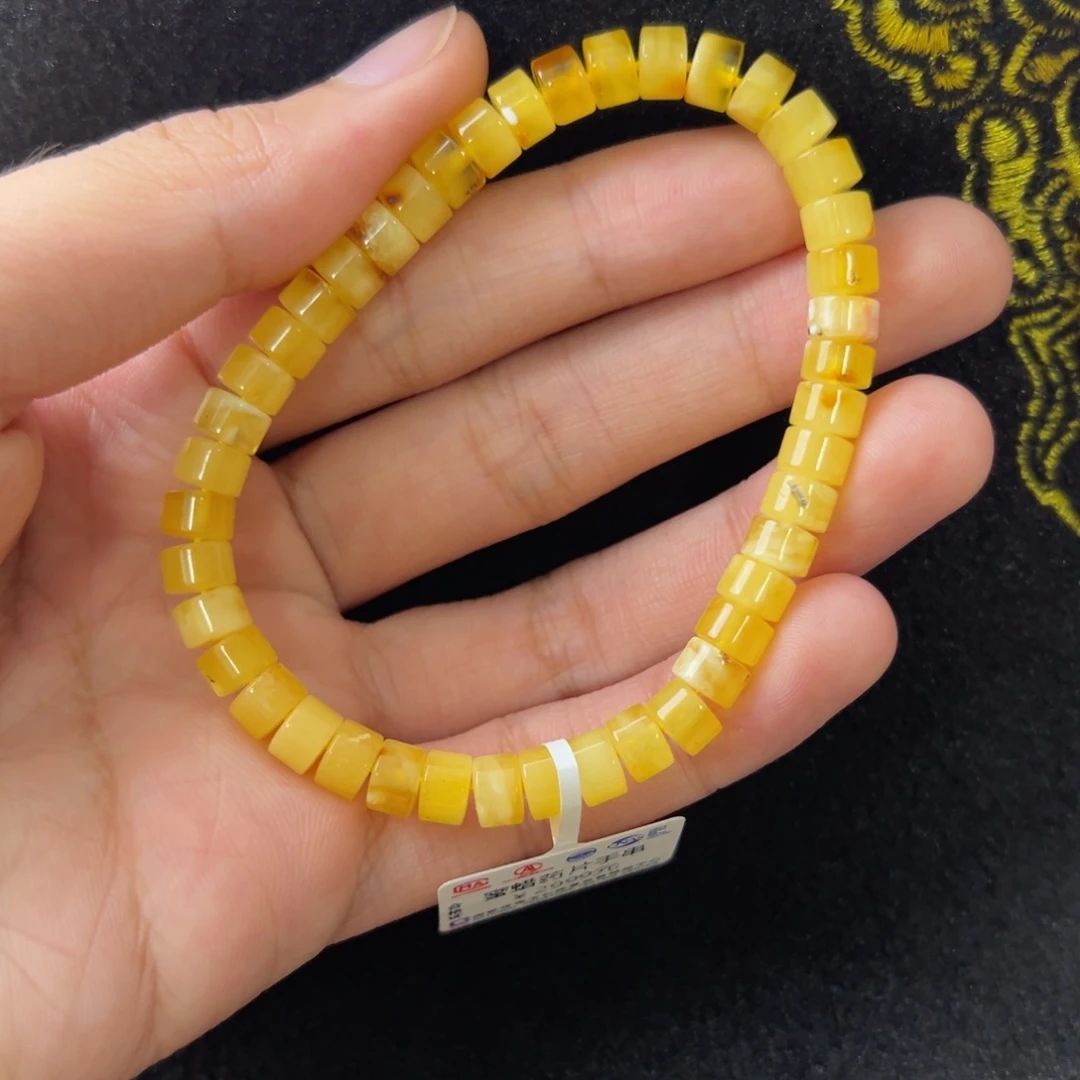 未镶嵌琥珀珠宝奇石