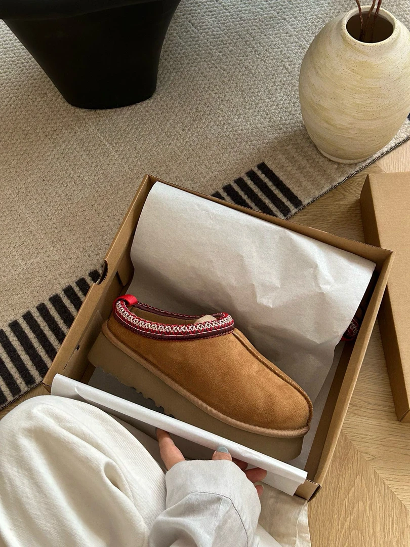 （预售）冬季新款厚底民族风休闲一脚蹬雪地靴网红韩版半拖外穿加绒