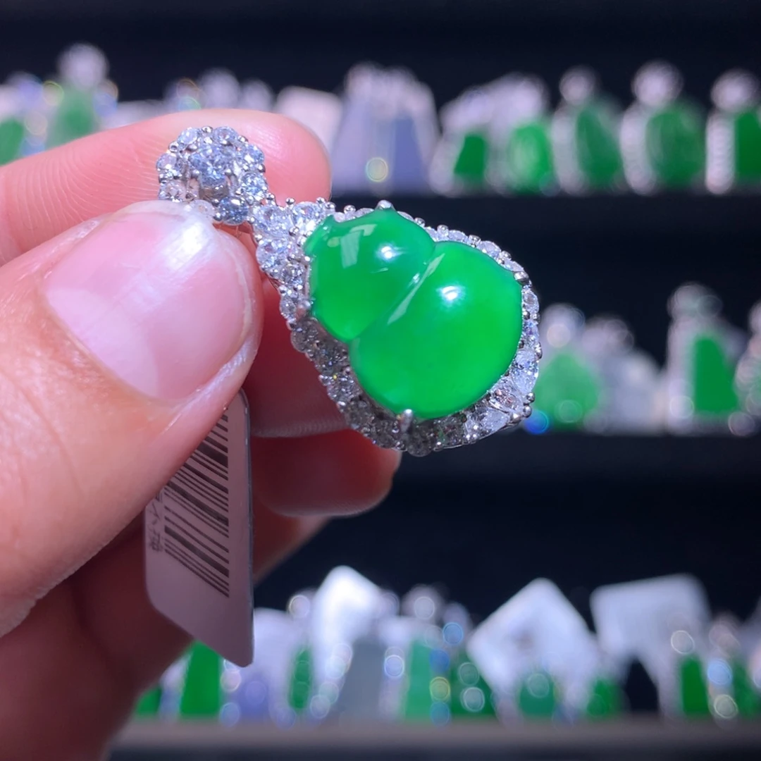 【闪购商品】颈饰银S925镶嵌翡翠天然翡翠