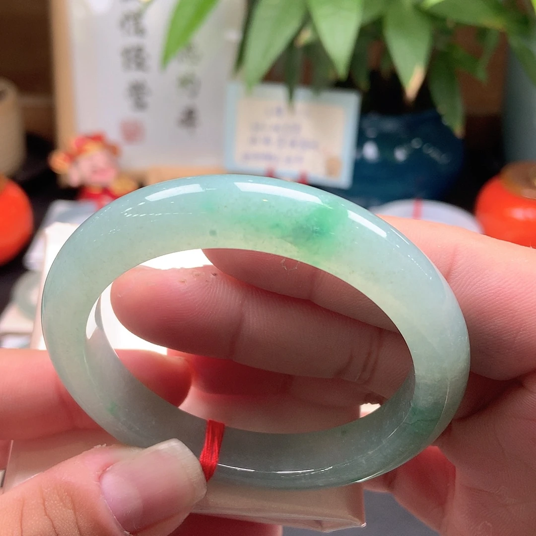 翡翠未镶嵌手镯60号