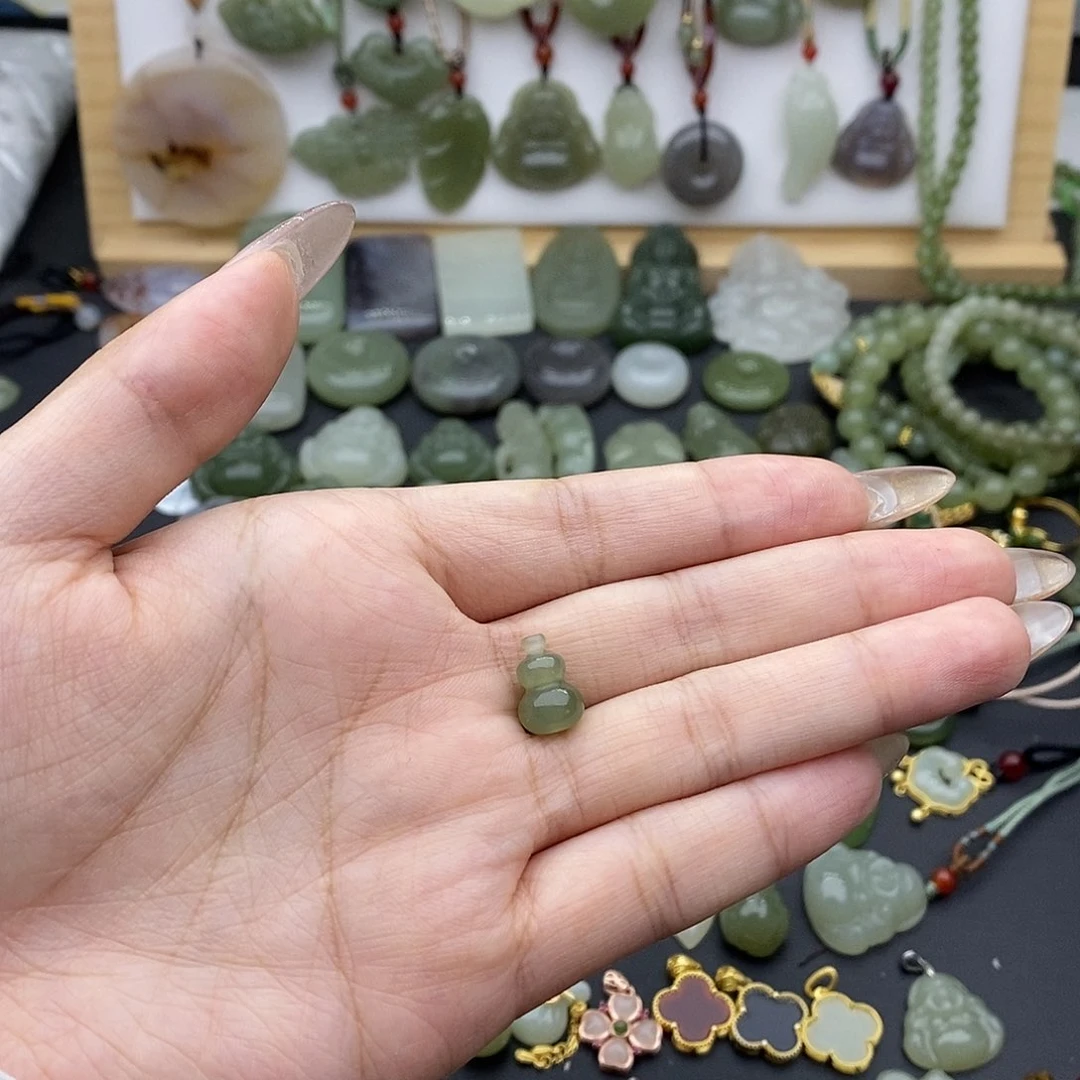 和田玉吊坠(不含链)未镶嵌