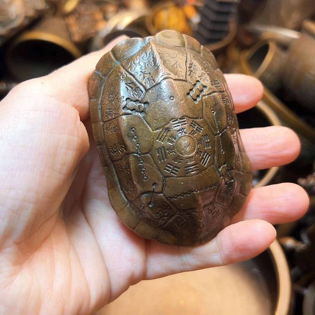 精美铜器工艺品等