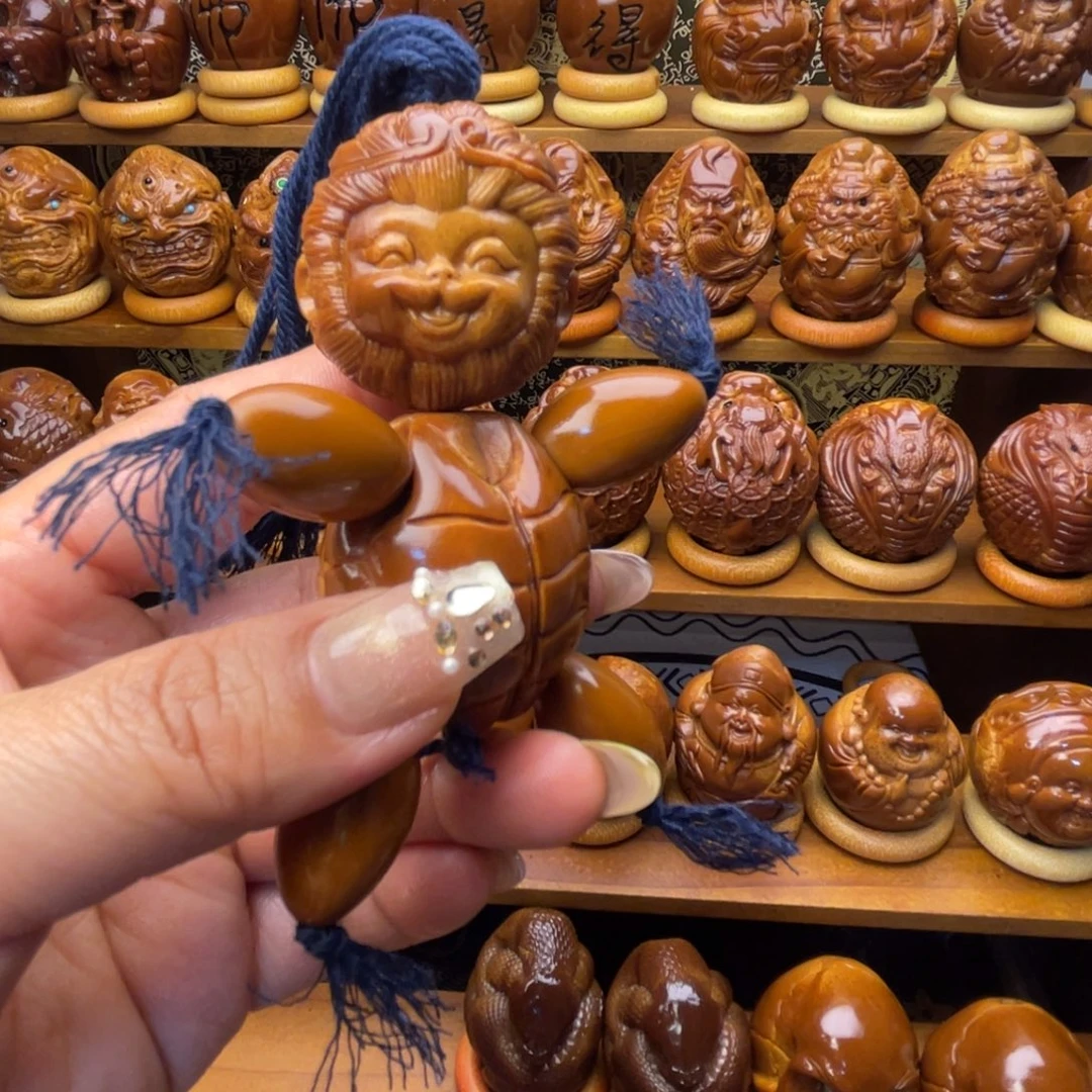 姜****橄榄核吊坠小圣归来