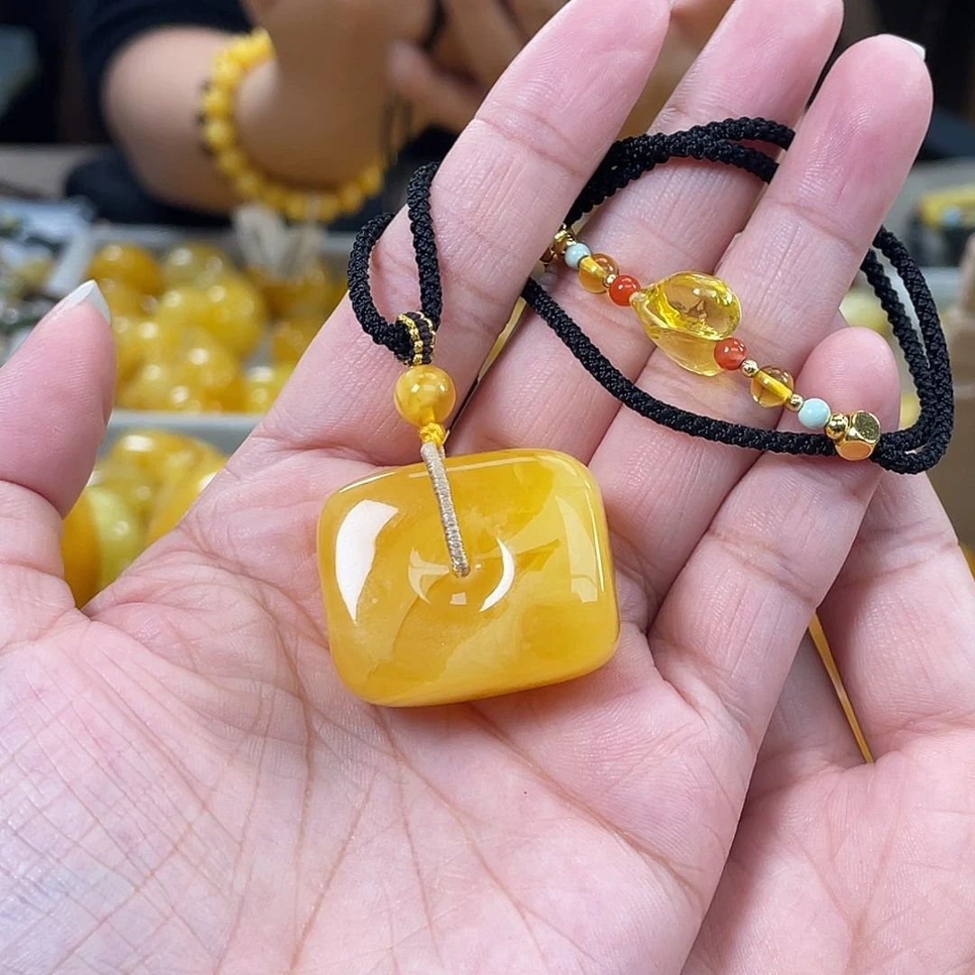 琥珀未镶嵌裸石h39