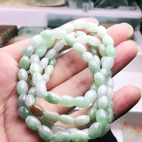 翡翠未镶嵌颈饰手串