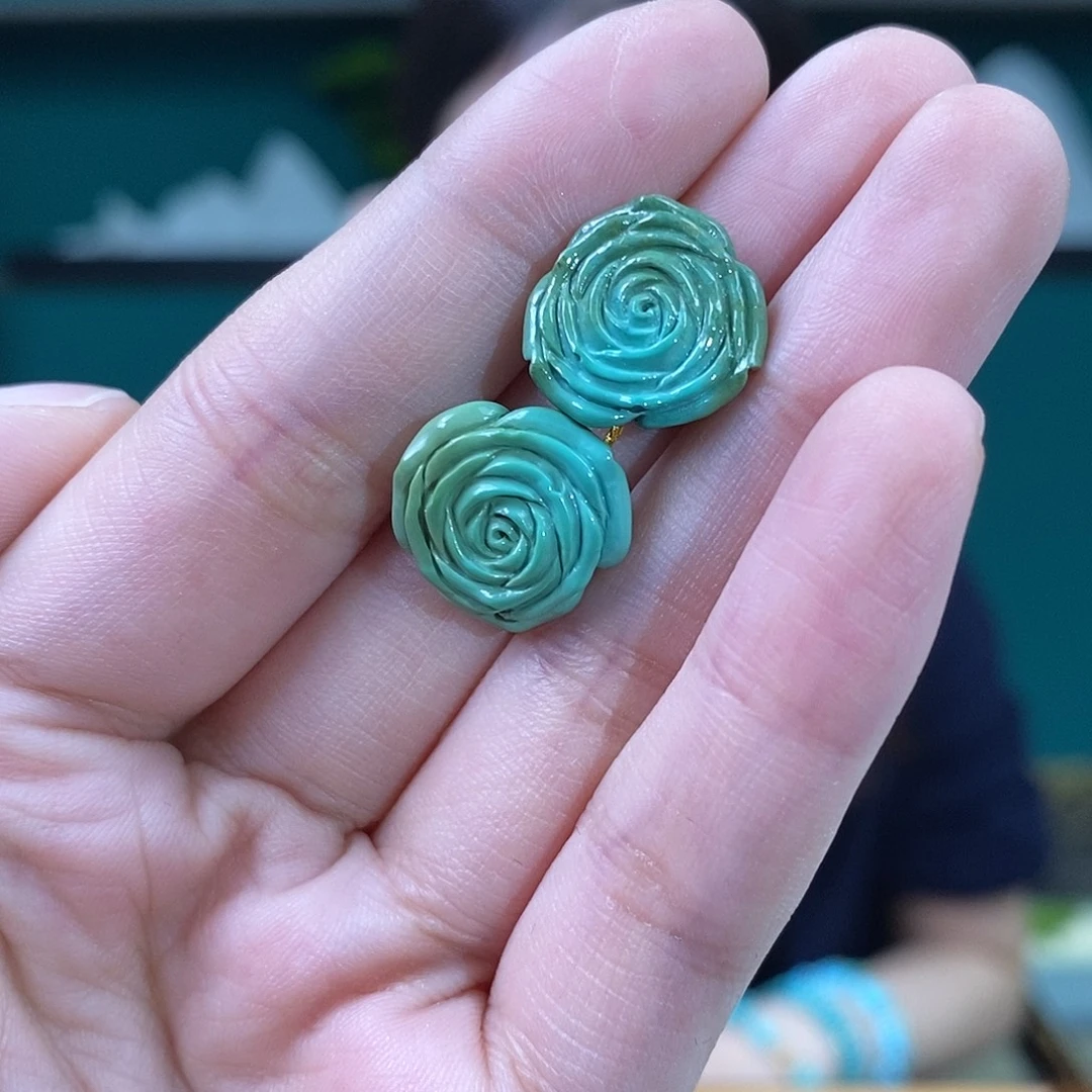 绿松石未镶嵌珠宝奇石