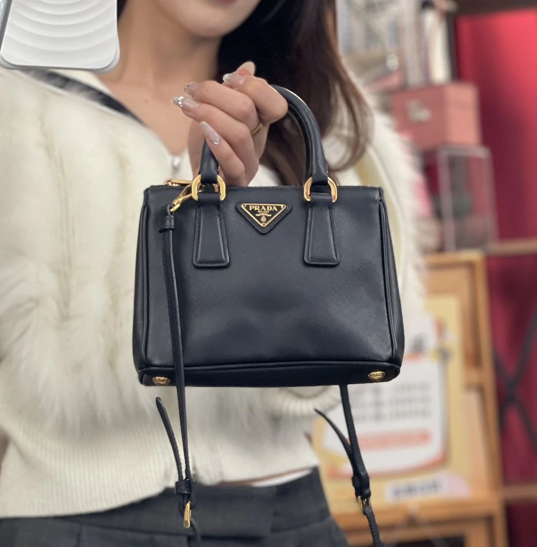 95新 Prada/普拉达 阿白奢品/Prada 迷你杀手单肩包