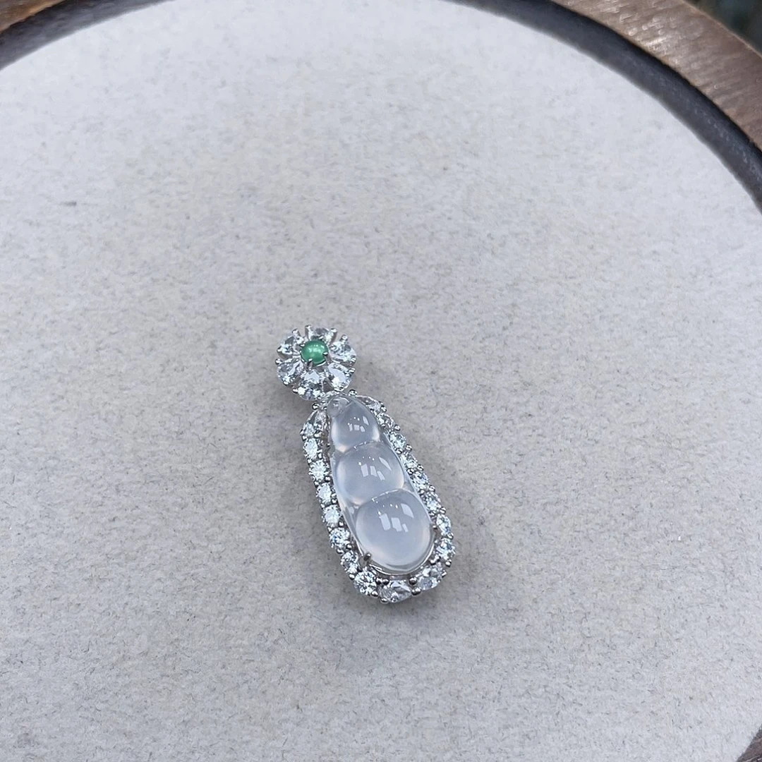 翡翠银S925镶嵌颈饰