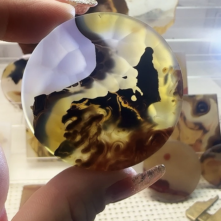 玛瑙/玉髓未镶嵌珠宝奇石