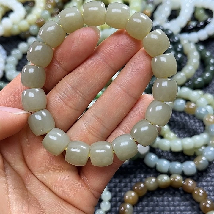 和田玉未镶嵌手链