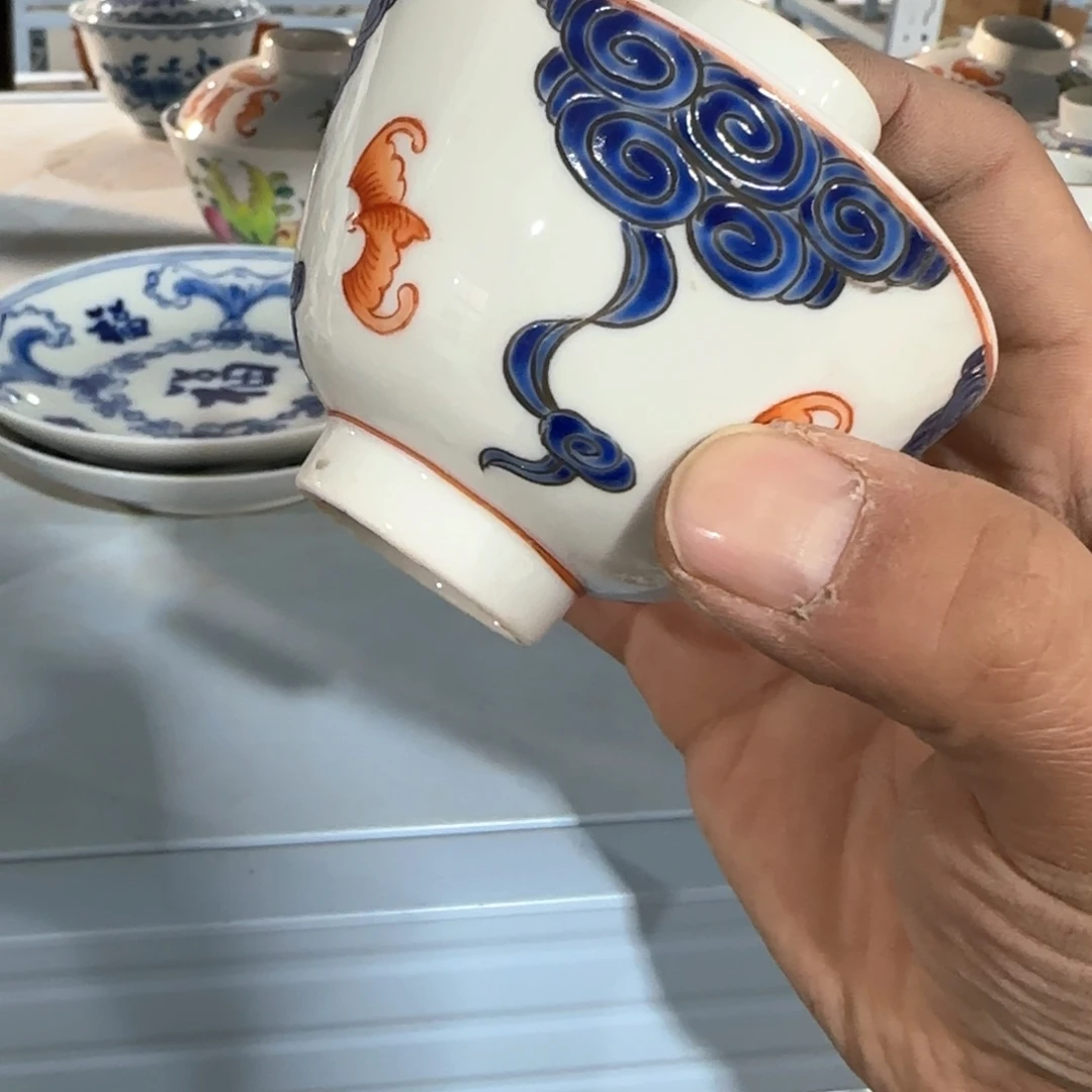 瓷片嗯困难面前就是没有人了