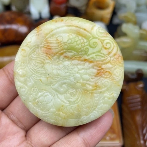 未镶嵌蛇纹石玉颈饰27