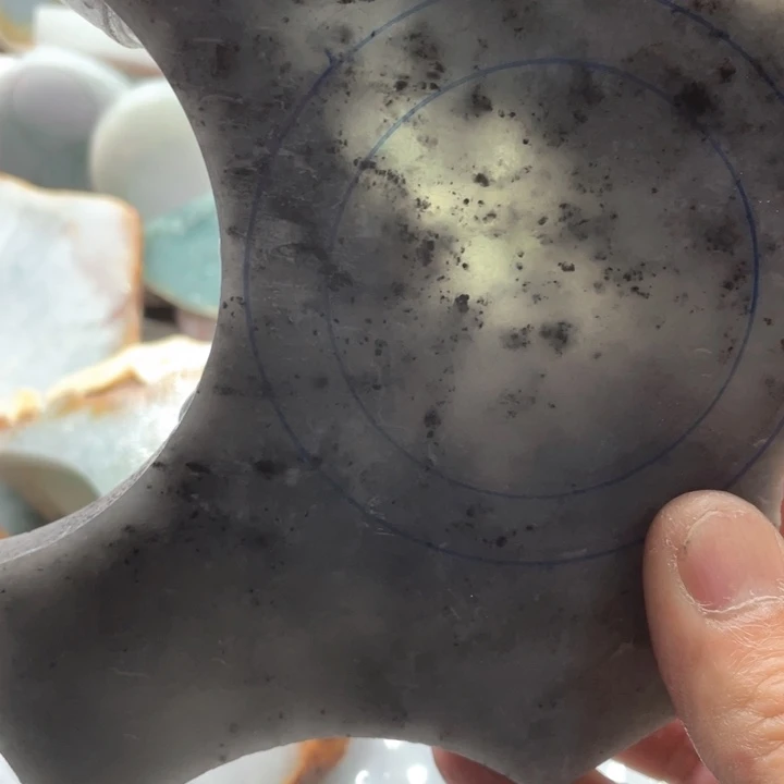 翡翠未镶嵌颈饰翡翠片料