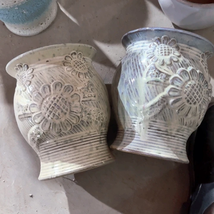 紫砂花盆口径18高度22两只正品