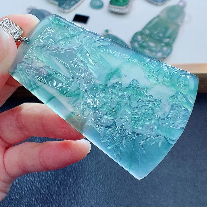 翡翠颈饰未镶嵌翡翠