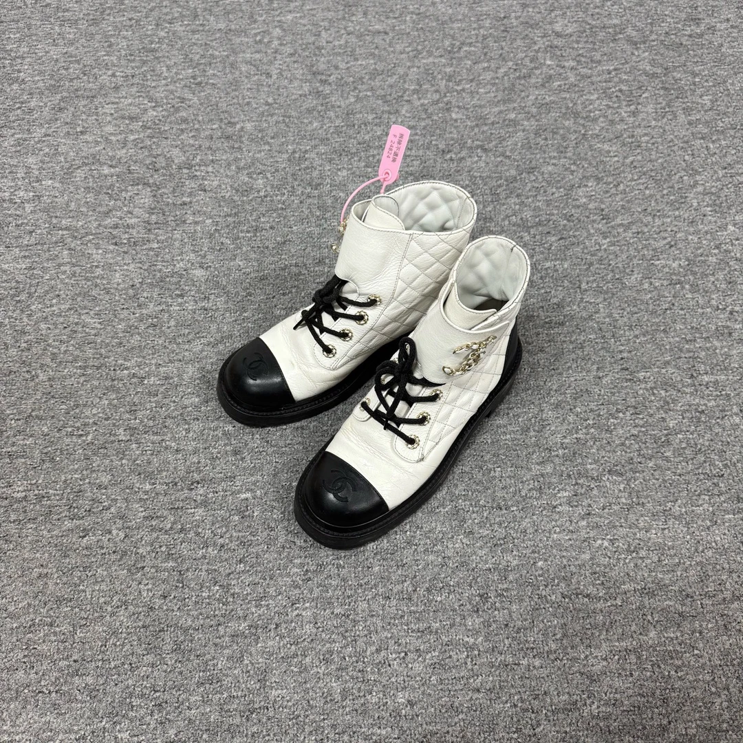 99新 AMIPARIS Chanel 菱格纹靴38.5码