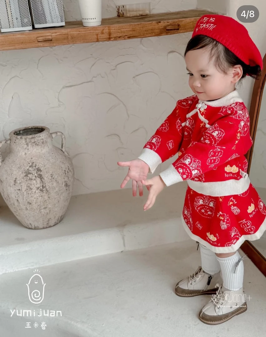 年款针织套装女童