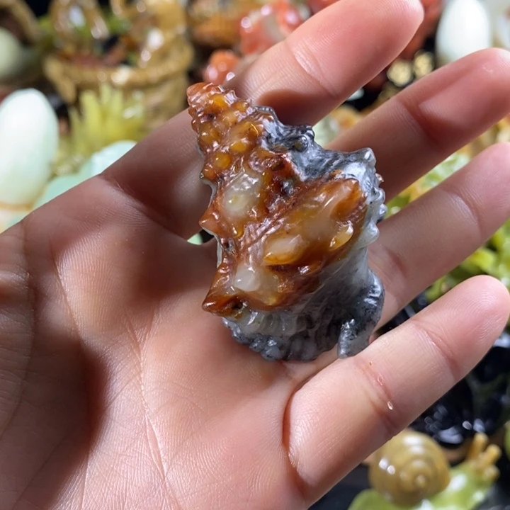 蛇纹石玉未镶嵌珠宝奇石