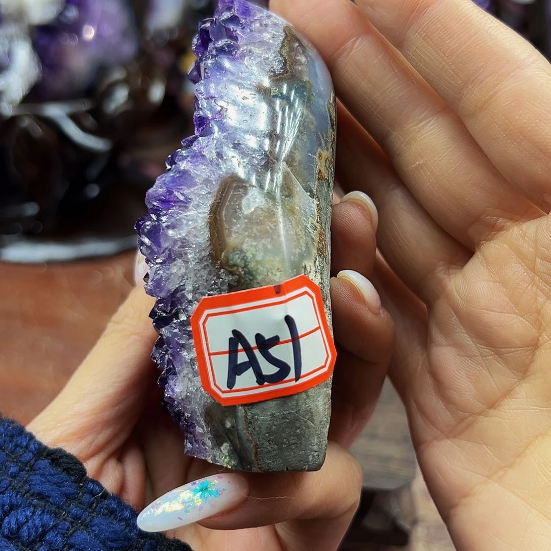 水晶大型摆件未镶嵌