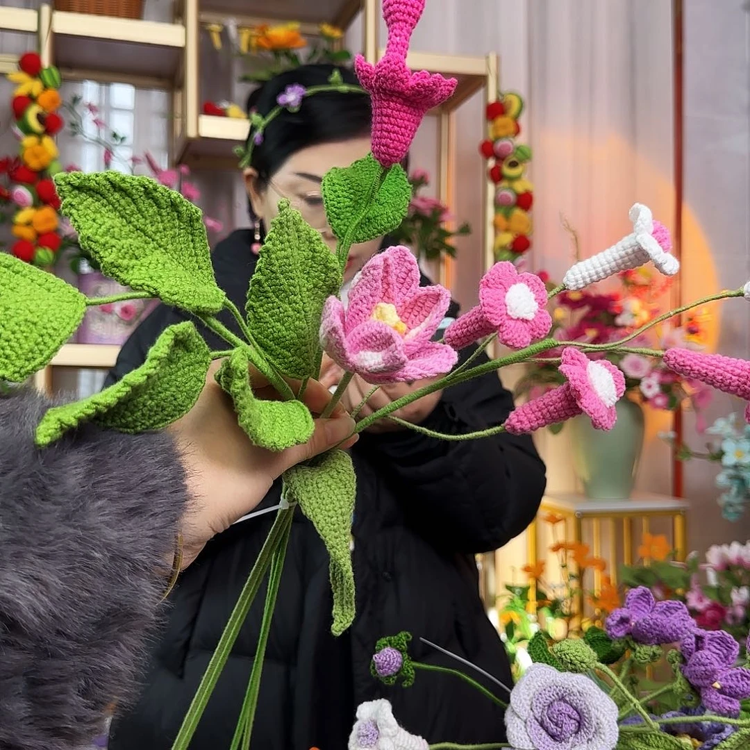 手工钩织设计花束