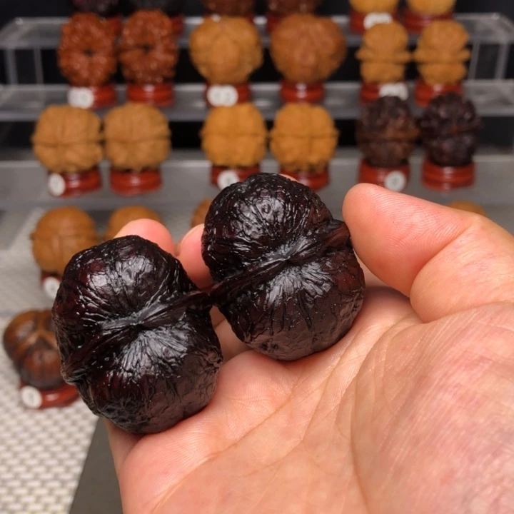 浮****文玩核桃把件22峭壁元宝