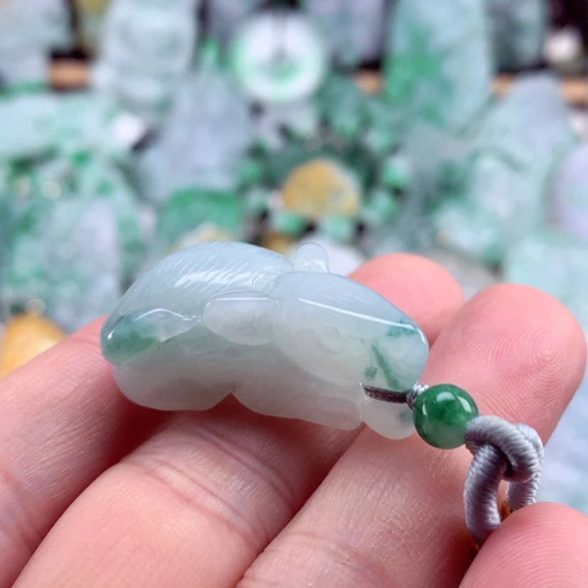 【闪购商品】翡翠吊坠(不含链)未镶嵌