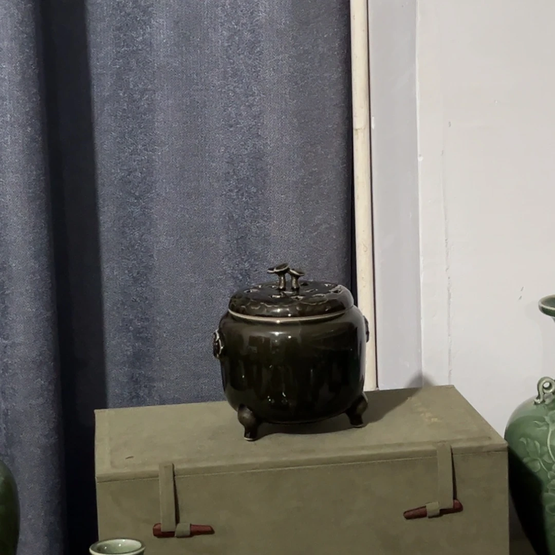 严少英  手工作品