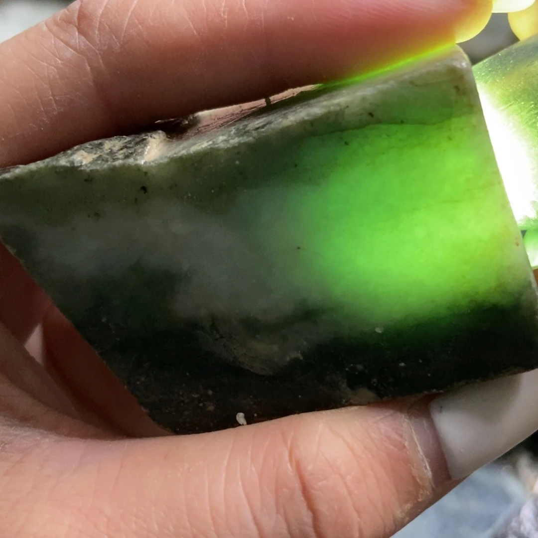 翡翠未镶嵌挂件天然翡翠