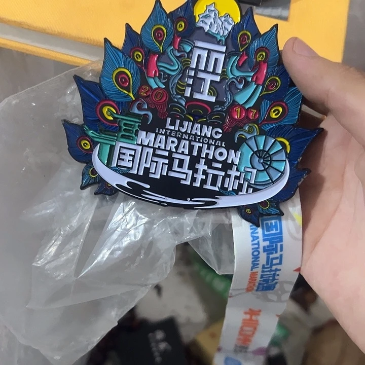雷***云其他日用百货手工艺品