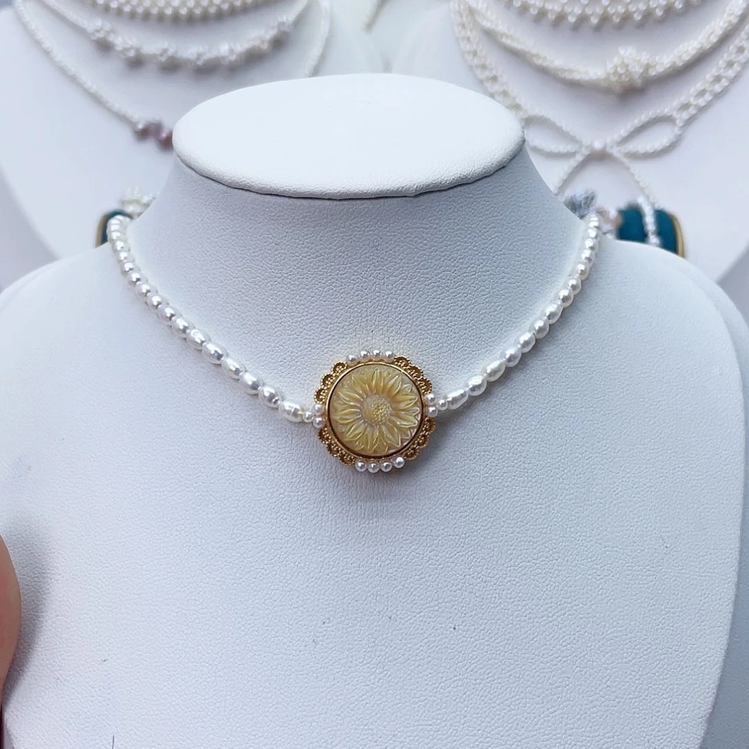 颈饰银S925镶嵌淡水珍珠